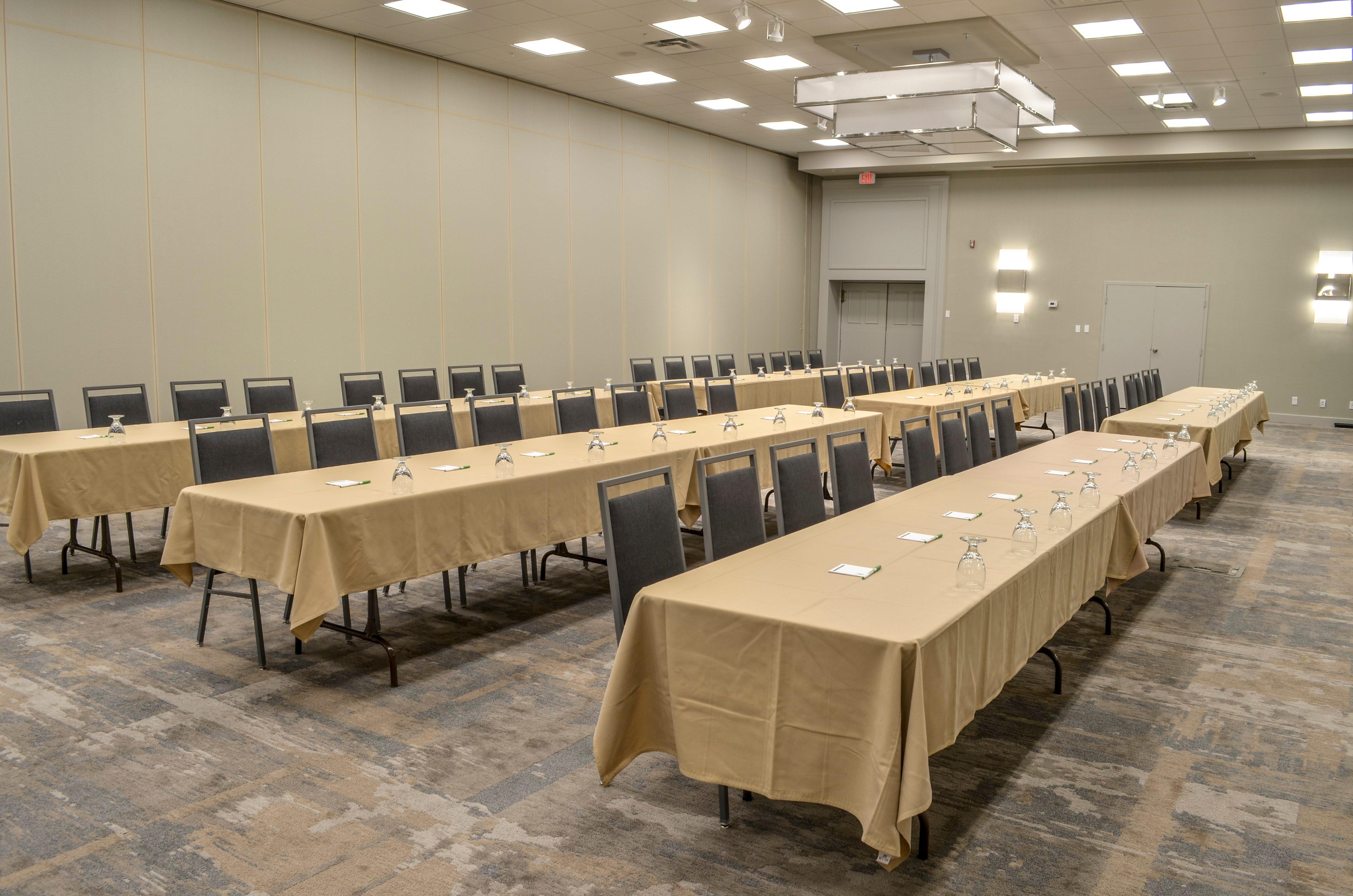 Holiday Inn Fargo By Ihg Eksteriør bilde