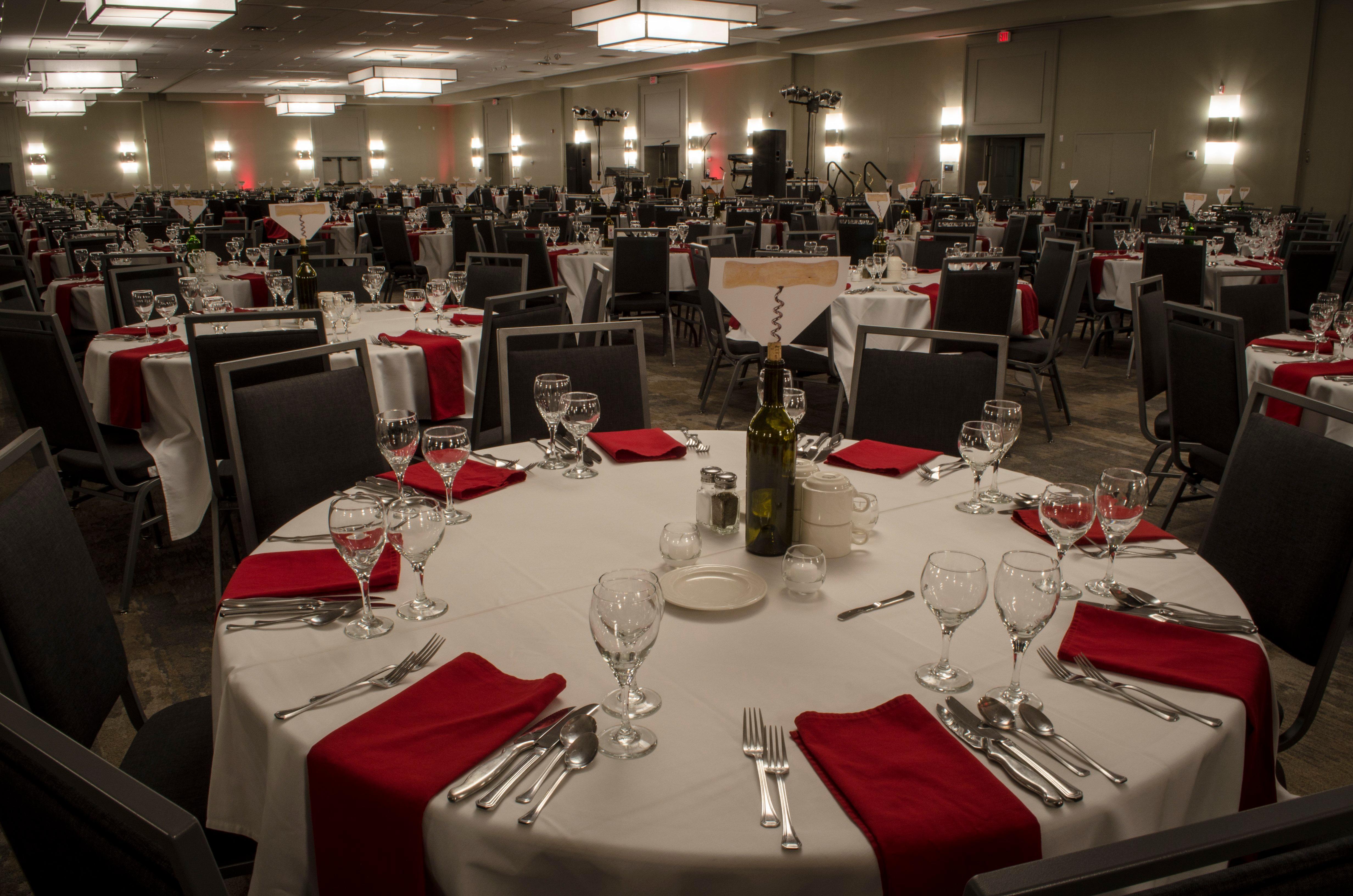 Holiday Inn Fargo By Ihg Eksteriør bilde