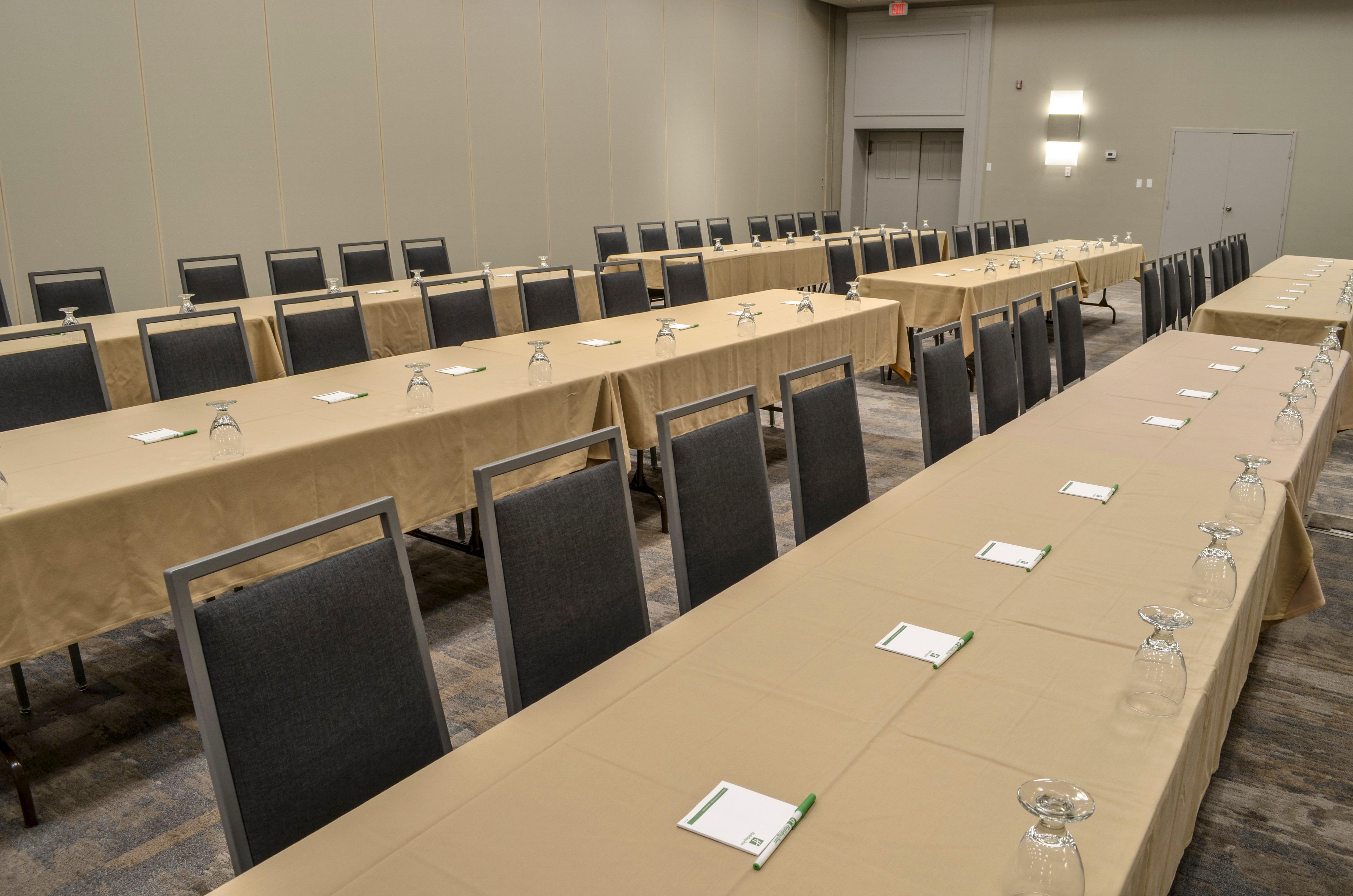 Holiday Inn Fargo By Ihg Eksteriør bilde