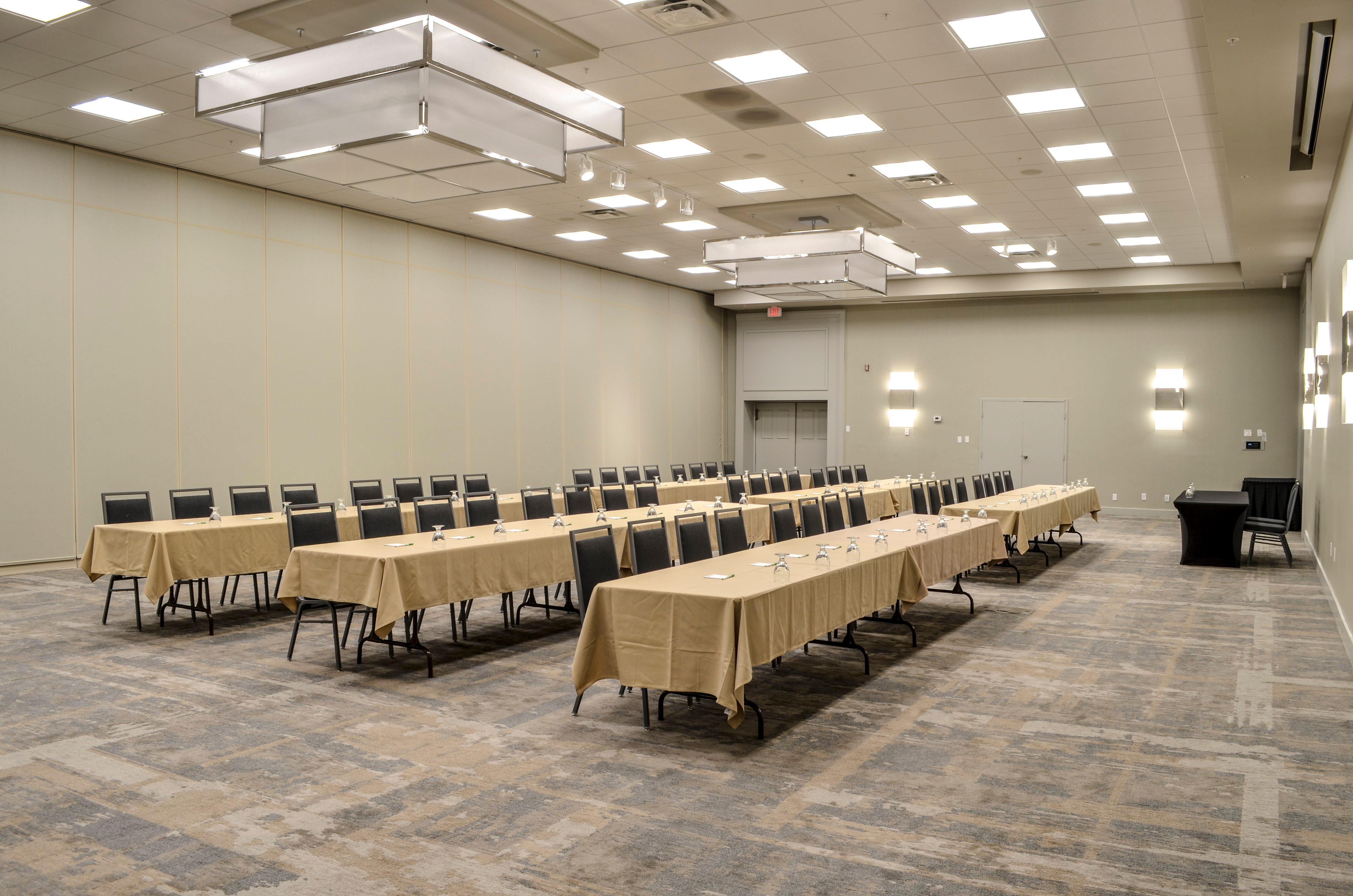Holiday Inn Fargo By Ihg Eksteriør bilde